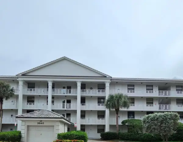 3640 Whitehall Drive #305, West Palm Beach, FL 33401
