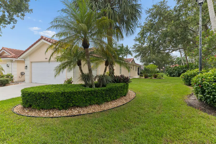 7910 Pine Island Way, West Palm Beach, FL 33411 - #2