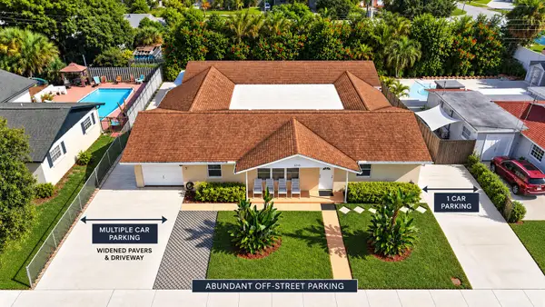 1213 W Broward Street, Lantana, FL 33462