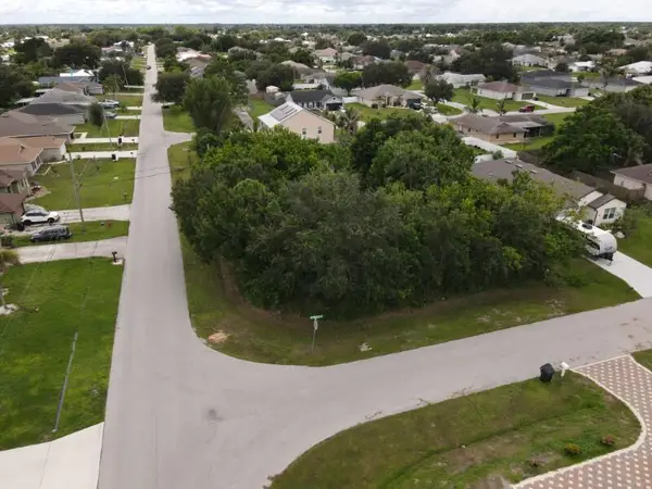 3458 SW Voyager Street, Port St Lucie, FL 34953