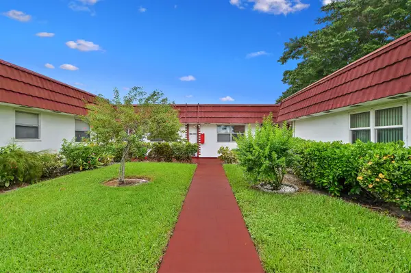 195 Waterford Crescent, Delray Beach, FL 33446