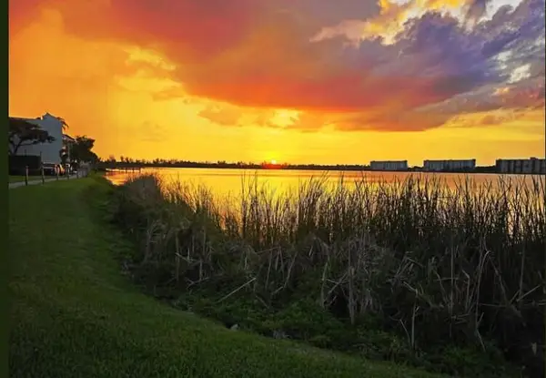 106 Lake Emerald Drive #Apt 114, Oakland Park, FL 33309