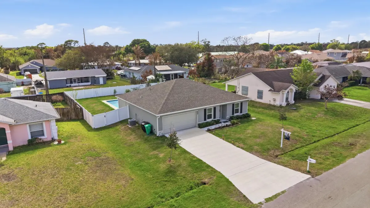 684 SE Crescent Avenue, Port Saint Lucie, FL 34984 - #1