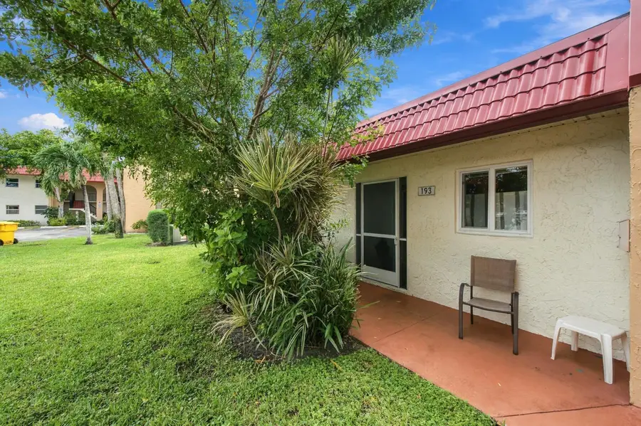 193 Lake Evelyn Drive, West Palm Beach, FL 33411 - #2