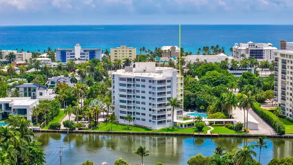 1000 Lowry Street #4F, Delray Beach, FL 33483