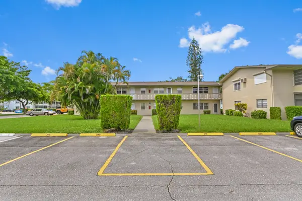 305 Norwich M, West Palm Beach, FL 33417