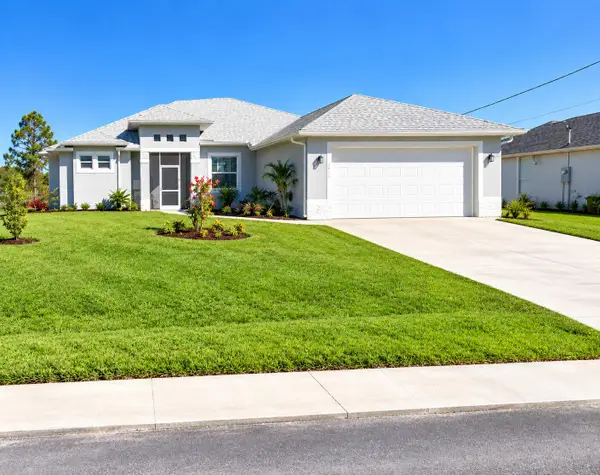2514 27th Street W, Lehigh Acres, FL 33971