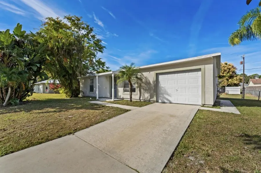 307 SE Husted Terrace, Port Saint Lucie, FL 34983 - #2