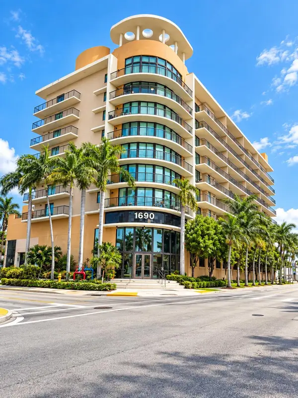1690 SW 27th Avenue #306, Miami, FL 33145