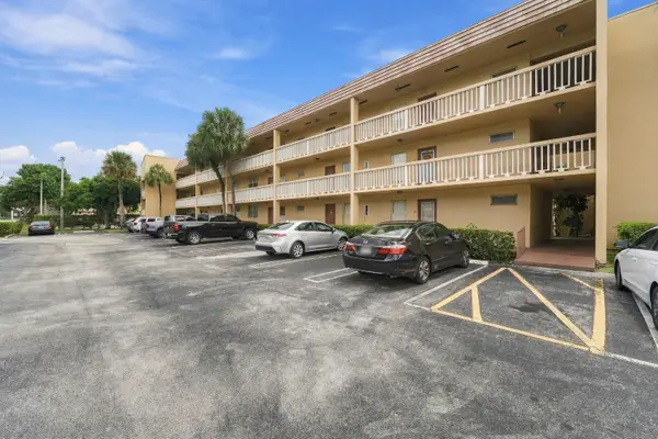 6350 NW 62nd Street #212, Tamarac, FL 33319