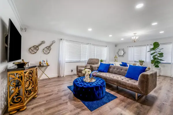 1040 Crystal Lake Drive #Unit 3, Pompano Beach, FL 33064