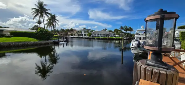 4011 NE 27th Terrace, Lighthouse Point, FL 33064