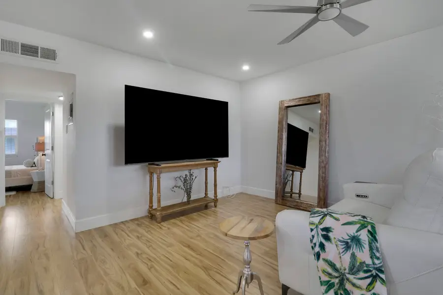 112 Salisbury #E, West Palm Beach, FL 33417 - #3