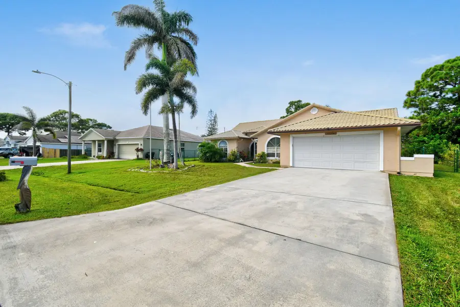 1758 SE Duma Terrace, Port Saint Lucie, FL 34952 - #3