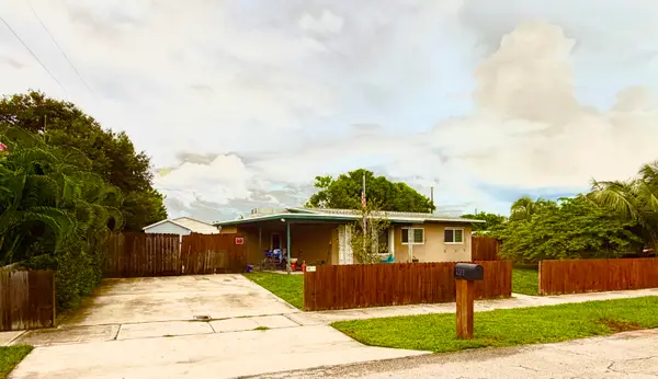 1014 S 9th Street S, Lantana, FL 33462