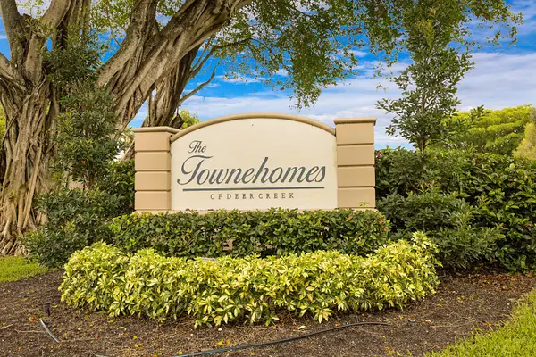 702 Deer Creek North Shore Drive, Deerfield Beach, FL 33442