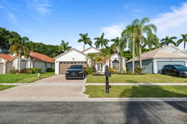 1971 Oak Berry Circle, Wellington, FL 33414