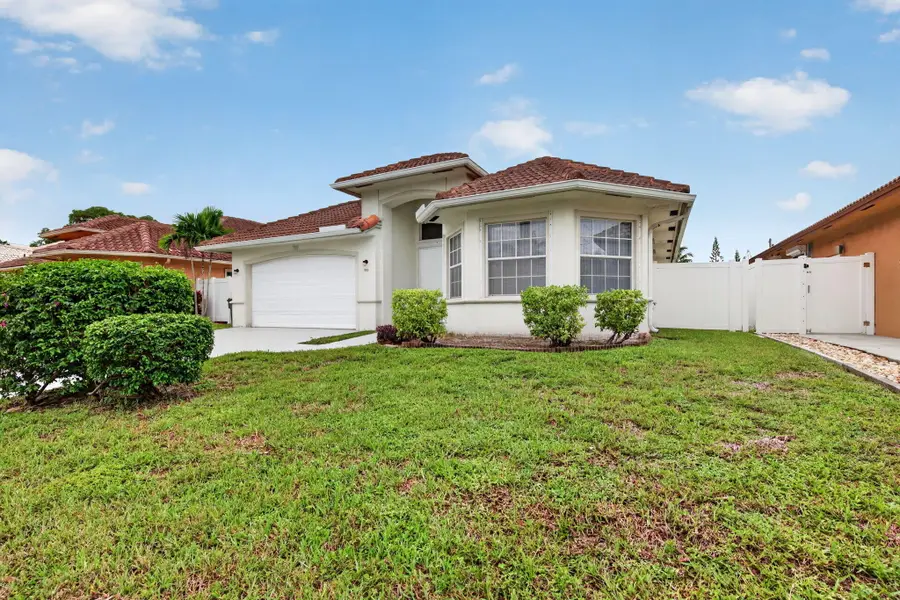 900 SE 2nd Avenue, Dania Beach, FL 33004 - #2