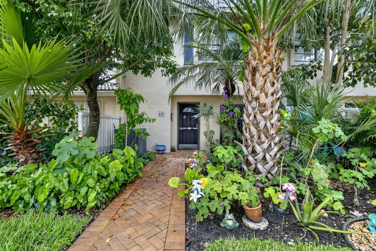 43 W Stratford Lane W #B, Boynton Beach, FL 33436 - #1