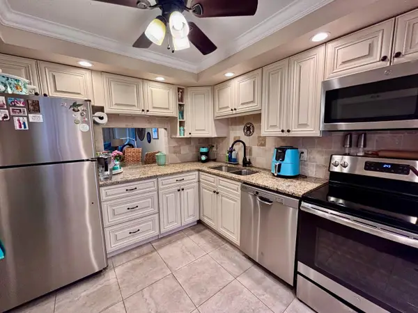400 NE 20th Street #B208, Boca Raton, FL 33431