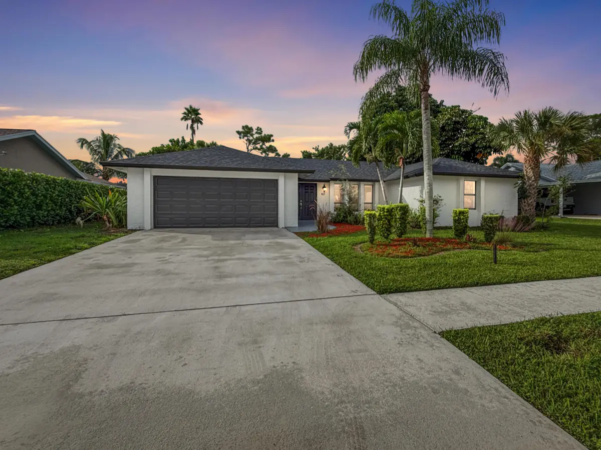 102 Valencia Street, Royal Palm Beach, FL 33411 - #1