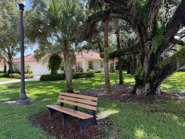 323 Kelsey Park Circle, Palm Beach Gardens, FL 33410