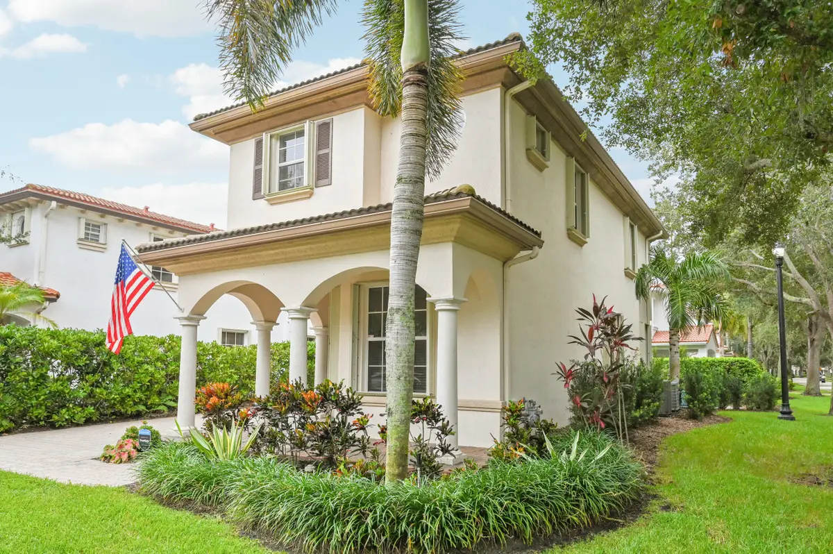 654 Castle Drive, Palm Beach Gardens, FL 33410 - #1