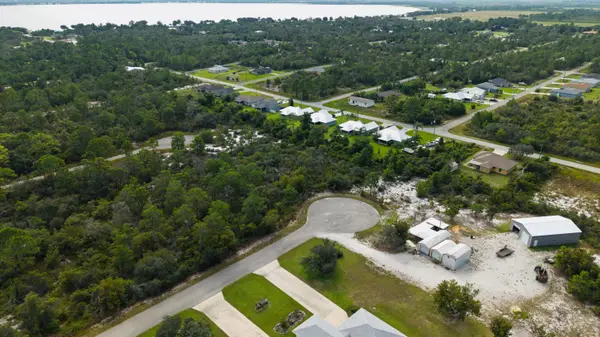 224 Fiji Way Ne, Lake Placid, FL 33852