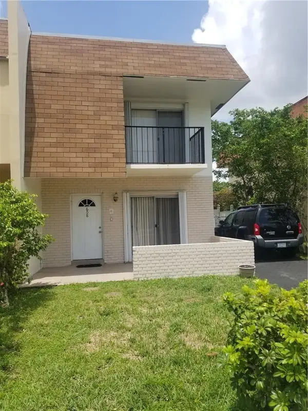 608 SW 80th Terrace, North Lauderdale, FL 33068