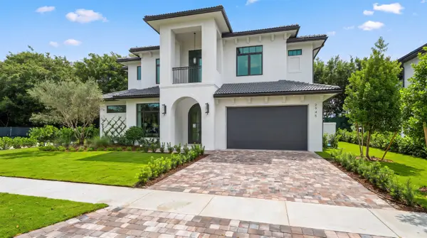 2945 Blue Cypress Circle, Wellington, FL 33414