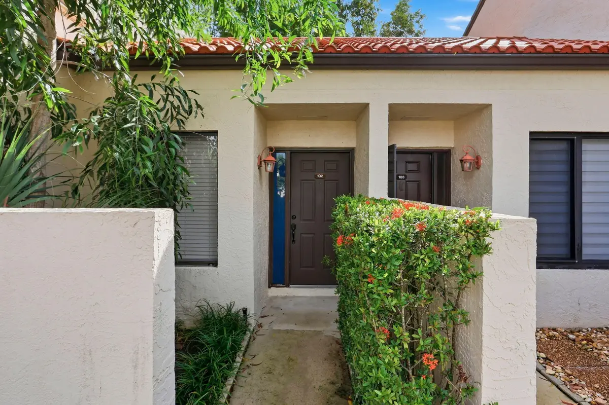 22 Via De Casas Sur #102, Boynton Beach, FL 33426 - #1