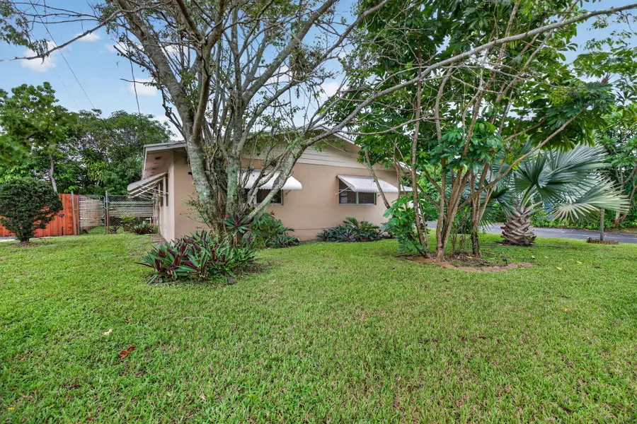 167 NW 49th Avenue, Plantation, FL 33317 - #2