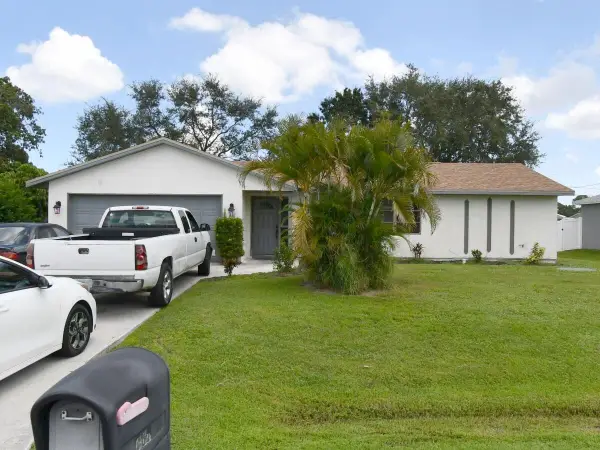 461 SW Byron Street, Port St Lucie, FL 34983