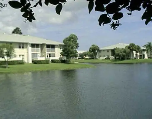 R-1531 SE Royal Green Circle #R-206, Port St Lucie, FL 34952