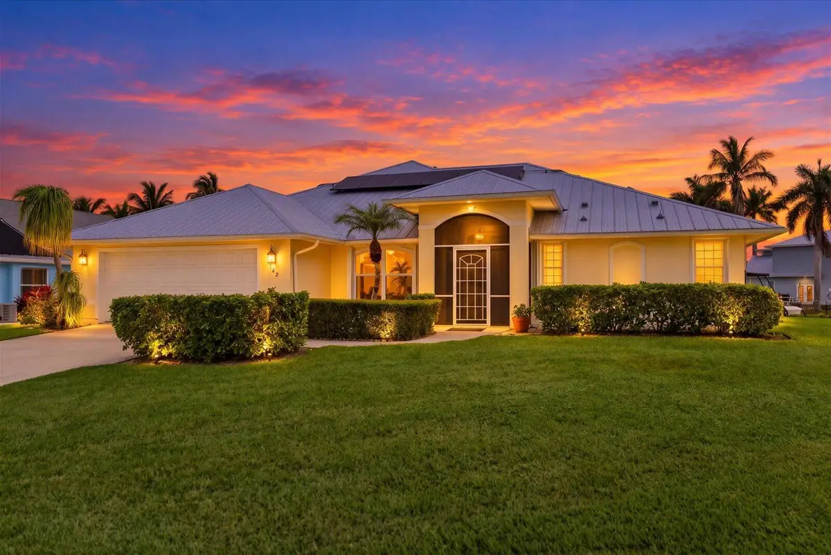 122 Queen Frederika Court, Hutchinson Island, FL 34949 - #1