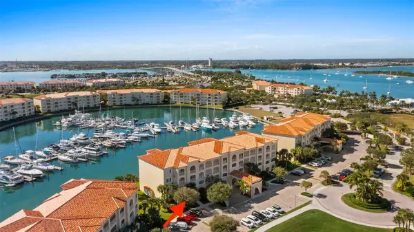 9 Harbour Isle Drive E #102, Fort Pierce, FL 34949