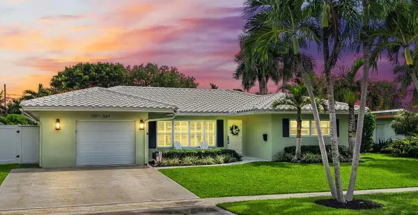 38 SW 10th Avenue, Boca Raton, FL 33486