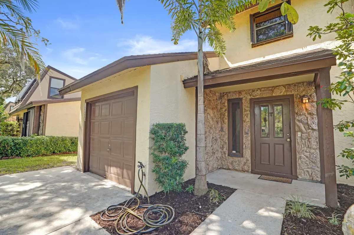 1065 Raintree Lane, Palm Beach Gardens, FL 33410 - #1