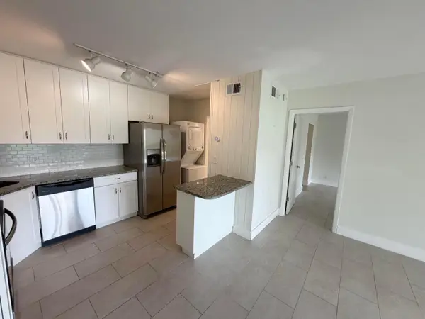 1112 Green Pine Boulevard #F1, West Palm Beach, FL 33409