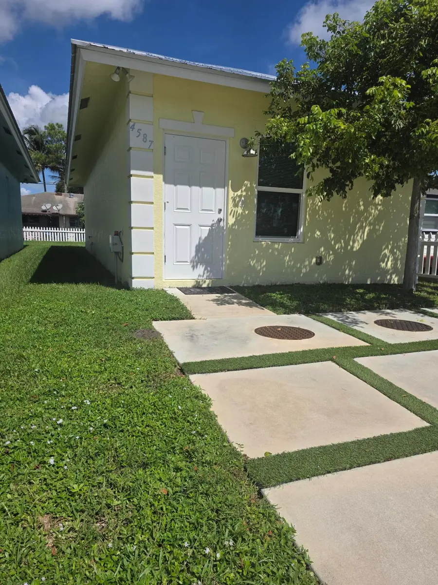 4587 Cambridge Street, Lake Worth, FL 33463 - #2