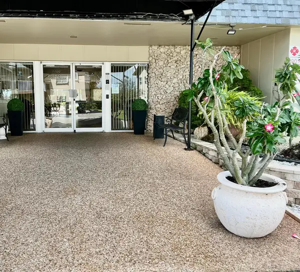550 NW 80th Avenue Nw #207, Margate, FL 33063