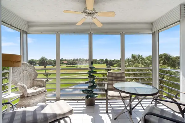 3980 Oaks Clubhouse Drive #411, Pompano Beach, FL 33069