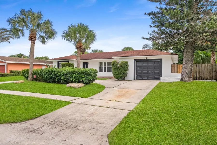 1660 40th Street, West Palm Beach, FL 33407 - #2
