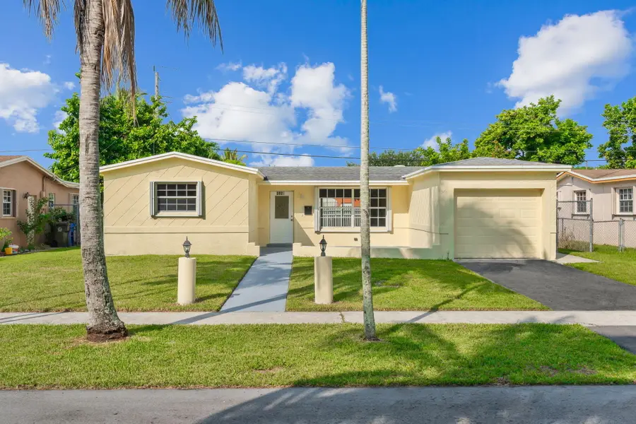3921 NW 35th Terrace, Lauderdale Lakes, FL 33309 - #2