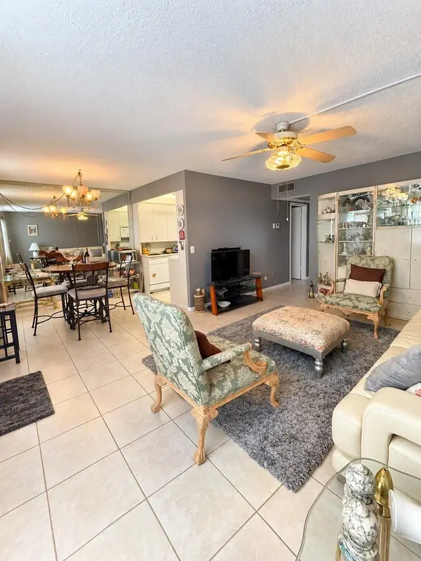 3079 Exeter E, Boca Raton, FL 33434