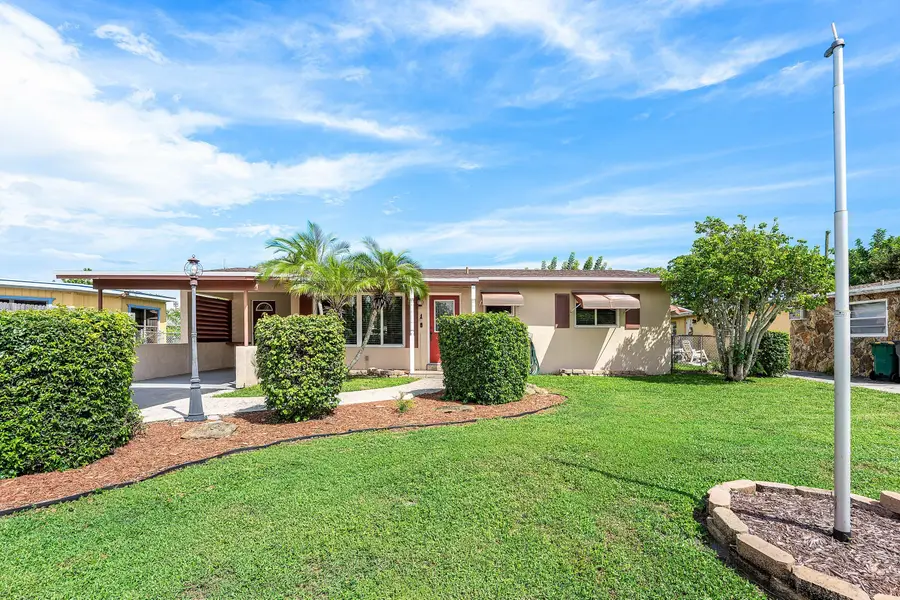 740 Caroline Avenue, West Palm Beach, FL 33413 - #3