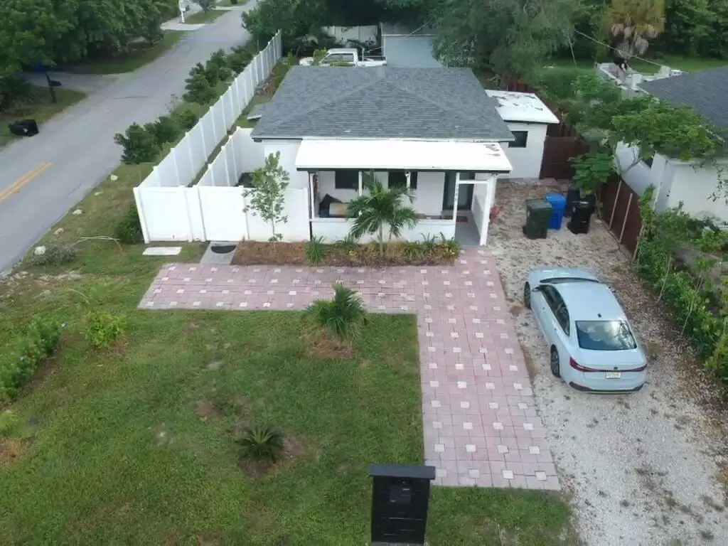 1044 NW 4th Avenue, Fort Lauderdale, FL 33311 - #1