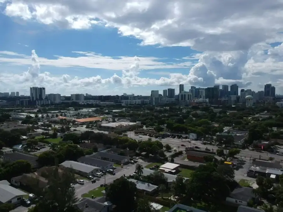 1044 NW 4th Avenue, Fort Lauderdale, FL 33311 - #3