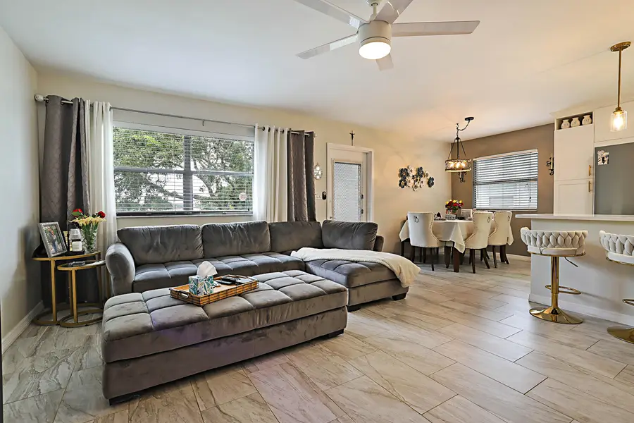 136 Tuscany B, Delray Beach, FL 33446 - #2