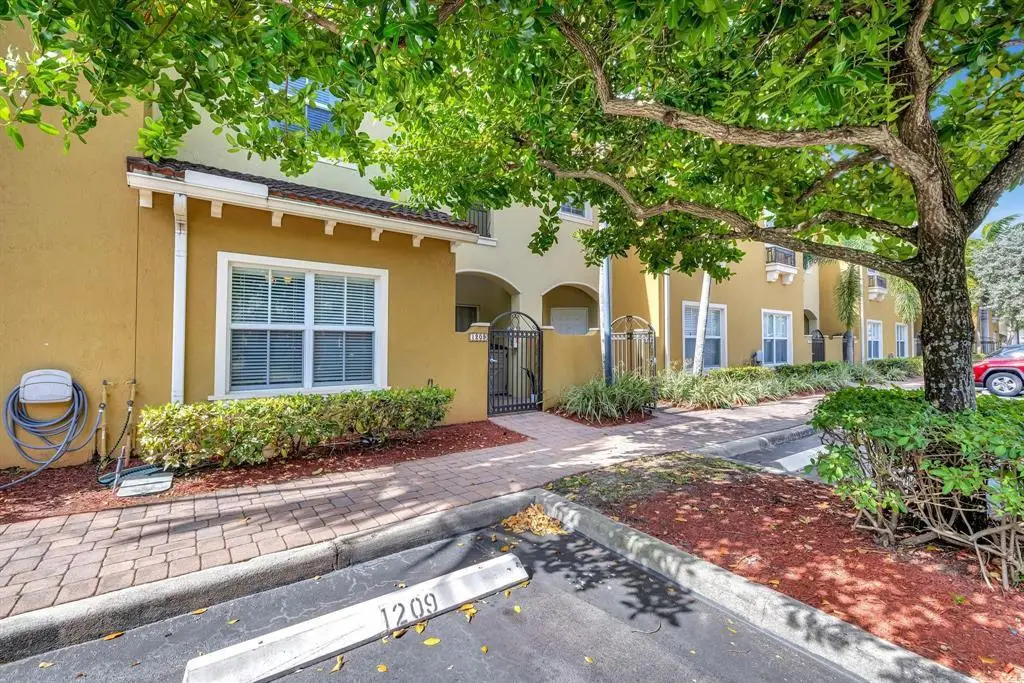 2851 W Prospect Road #1209, Tamarac, FL 33309 - #1